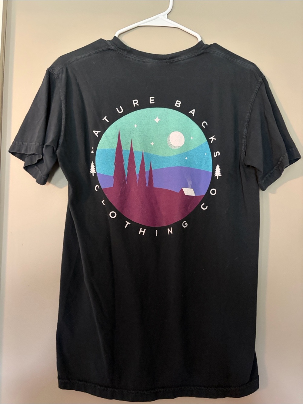 Nature backs t-shirt